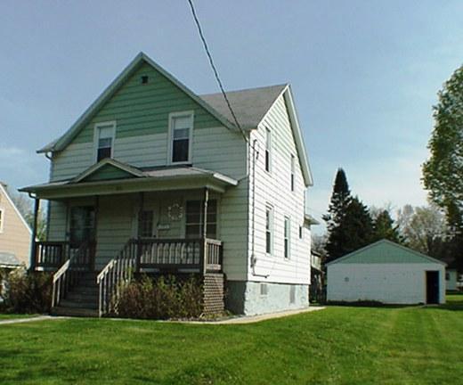 441 Maple Ave., Hartford, WI 53027