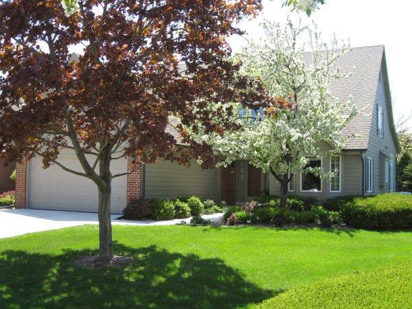 675 Willowick Ct. #B, Brookfield, WI 53045