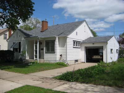 719 S 13th, La Crosse, WI 54601