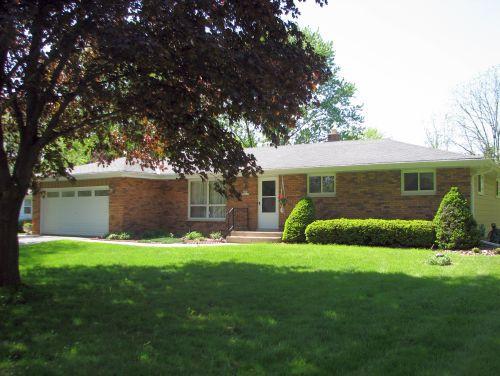 S89W22610 Loretto Ln., Big Bend, WI 53103