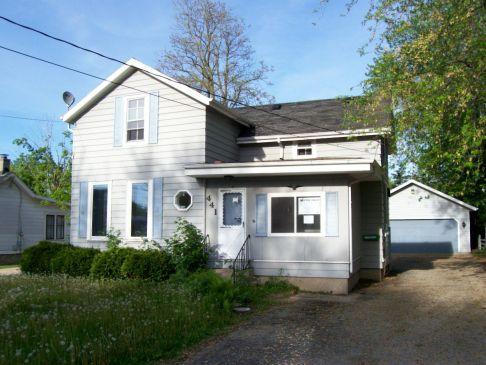 441 S Lapham St., Oconomowoc, WI 53066
