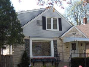 2907 S 37th St, Milwaukee, WI 53215