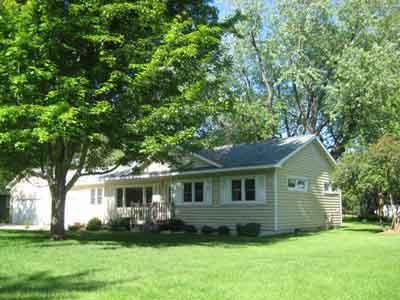 563 Court Rd, Onalaska, WI 54650