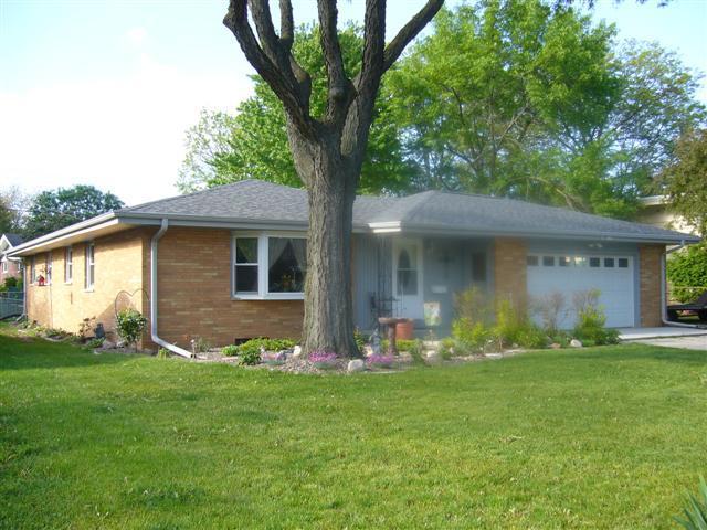 N88W17120 Elmwood Dr., Menomonee Falls, WI 53051