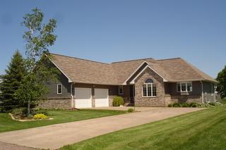 N1644 Servais Collern Rd., Greenfield, WI 54601