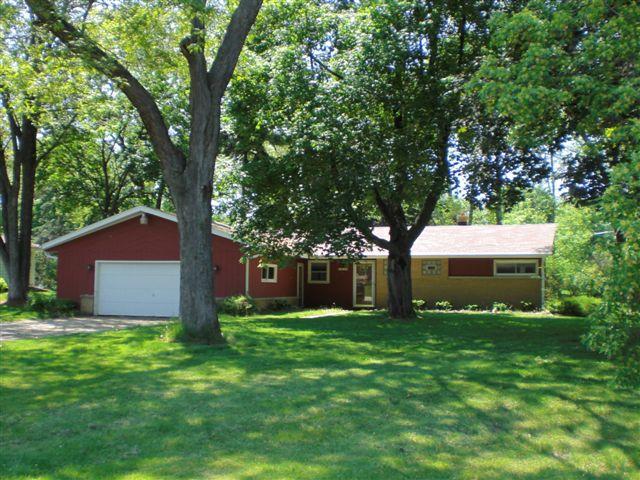 2525 Tilton Ln., Brookfield, WI 53045