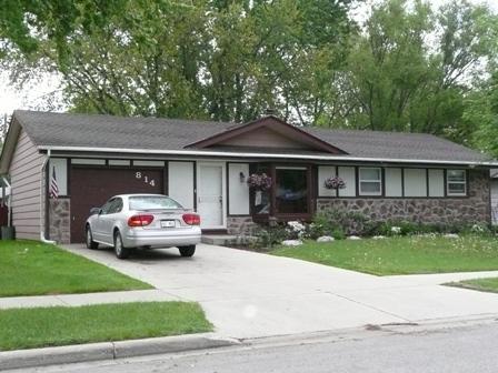 814 Pleasantwood Dr., Kewaskum, WI 53040