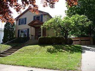 518 N 5th St., Manitowoc, WI 54220