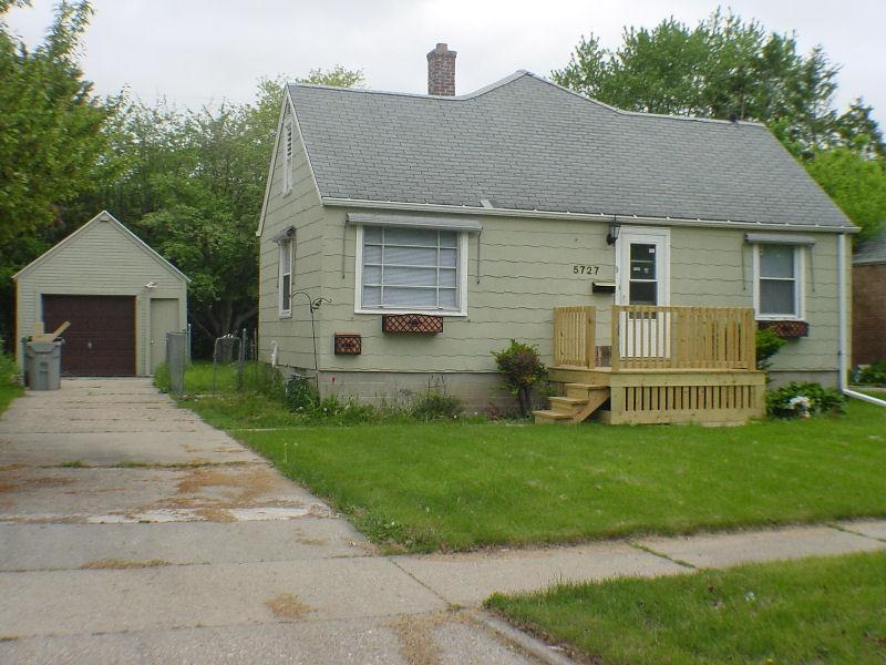 5727 N 41st St., Milwaukee, WI 53209
