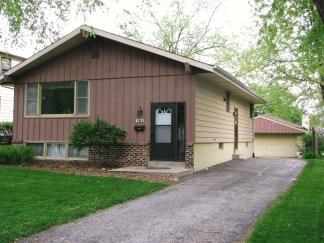 1921 Buffalo St, Waukesha, WI 53188