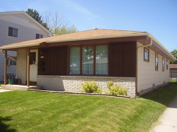 5961 N 77th, Milwaukee, WI 53218