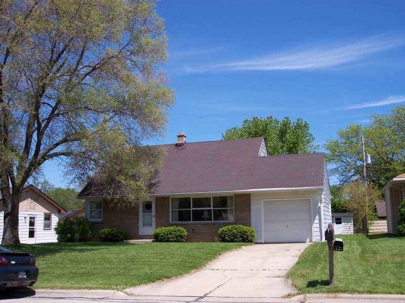 700 Hillcrest Ave., South Milwaukee, WI 53172