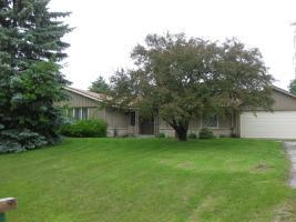 14050 W Honey Ln., New Berlin, WI 53151