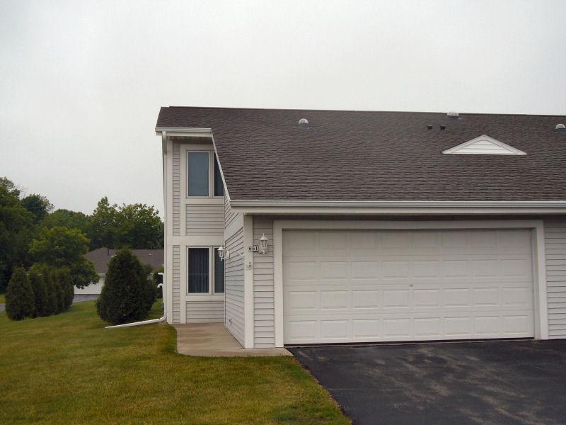 661 Hartford Sq. #6, Hartford, WI 53027