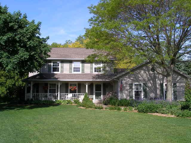 810 Manistee Ct., Manitowoc, WI 54220