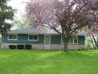 1663 Village Dr, Racine, WI 53406