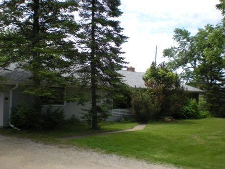 W261N3018 Prospect Ave, Pewaukee, WI 53072