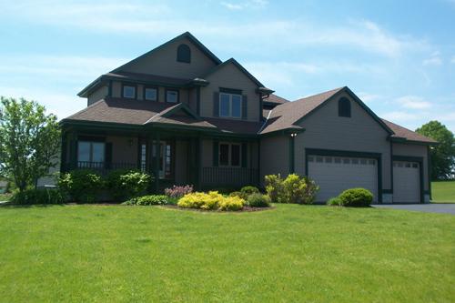 W251S5047 Cartwright Cir., Waukesha, WI 53189