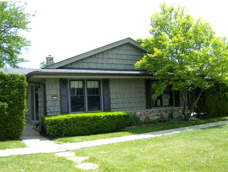 5310 Woodbridge South, Greenfield, WI 53221