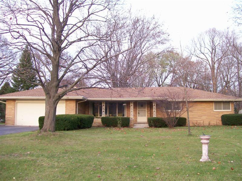5636 S Monaco Pl., Hales Corners, WI 53130