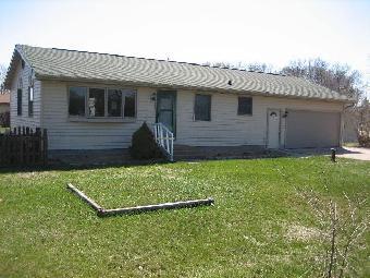 N5692 Lake Park Dr., Onalaska, WI 54650