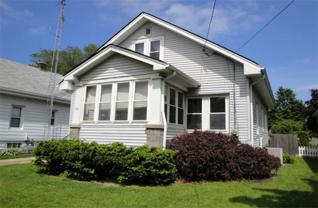 7711 10th Ave., Kenosha, WI 53143