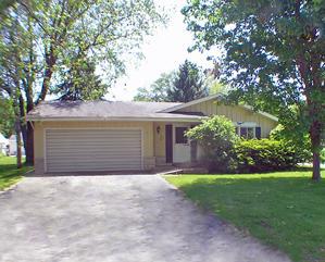 727 E Harvard St., Oconomowoc, WI 53066