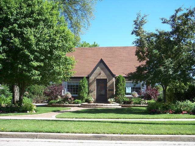 218 Lincoln Ave., Mukwonago, WI 53149