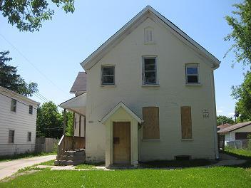 5837 N 63rd St, Milwaukee, WI 53218