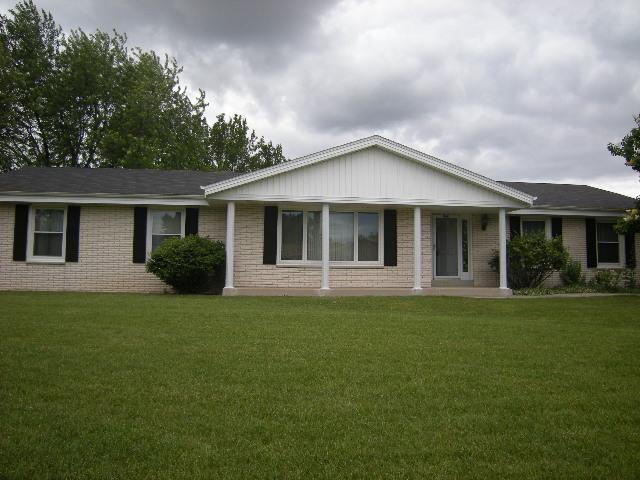 5343 S 48th St., Greenfield, WI 53220