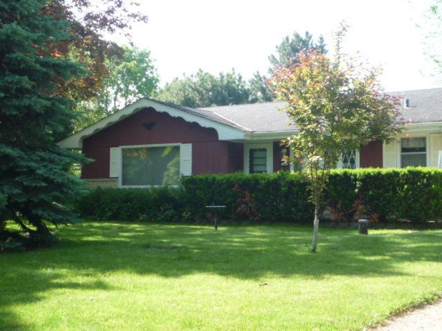 13815 W Forest Dr., New Berlin, WI 53151