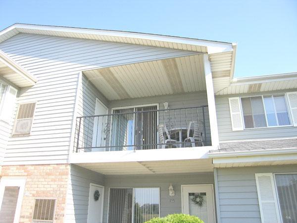 1149 N Sunnyslope #204, Mount Pleasant, WI 53406
