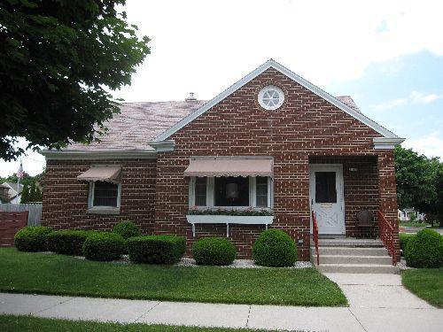2104 Columbus St., Manitowoc, WI 54220