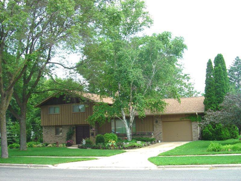 707 N 18th Ave., West Bend, WI 53090