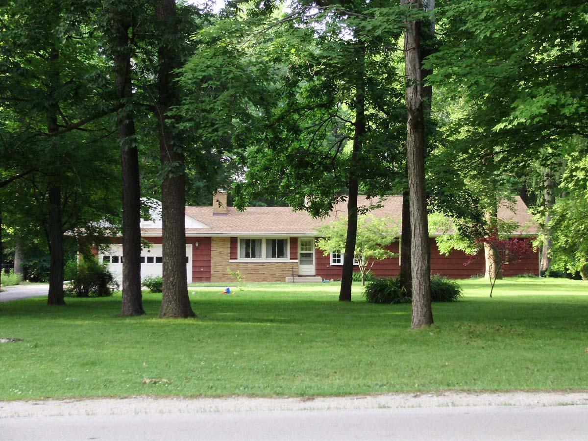 10216 W Grange Ave., Hales Corners, WI 53130