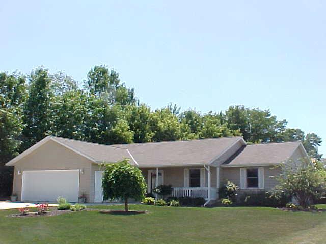 527 Park St., Belgium, WI 53004