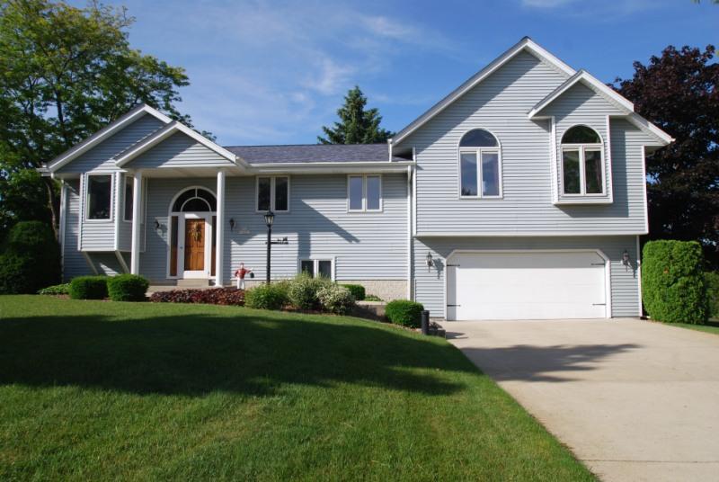 N54W14367 Vera Ln., Menomonee Falls, WI 53051