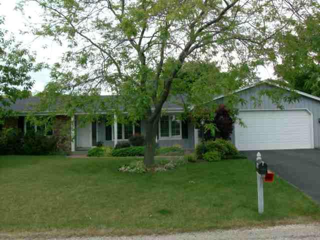 4100 Cumberland Pl, Mount Pleasant, WI 53405