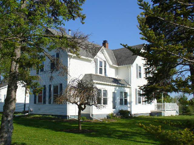 5605 Grimms Rd., Franklin, WI 54230