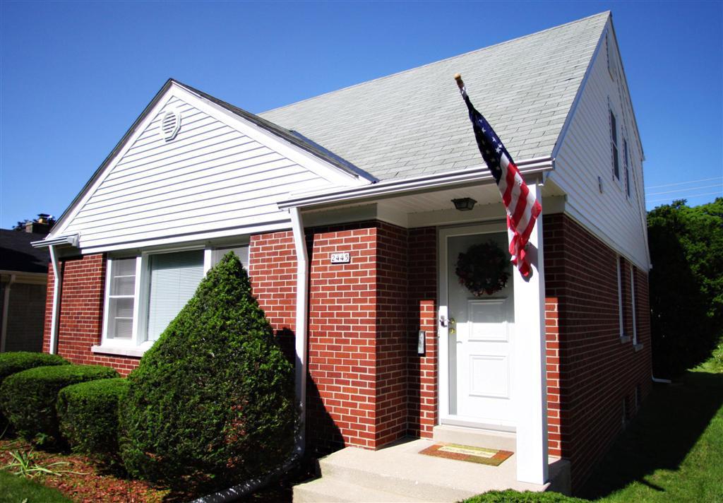 2445 N 80th St., Wauwatosa, WI 53213
