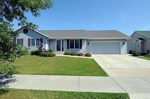 1007 Remington Dr, Holmen, WI 54636