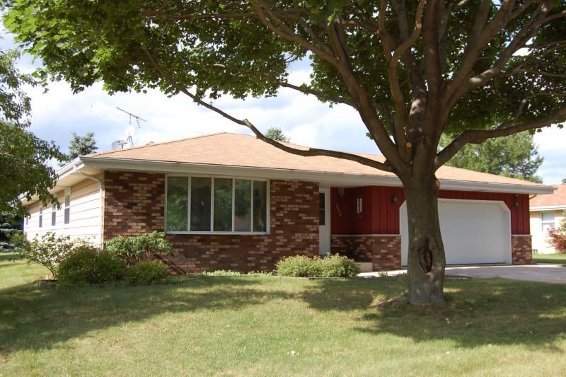 3248 Central Ave, East Troy, WI 53120