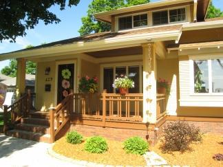 629 N Lake Rd, Oconomowoc, WI 53066