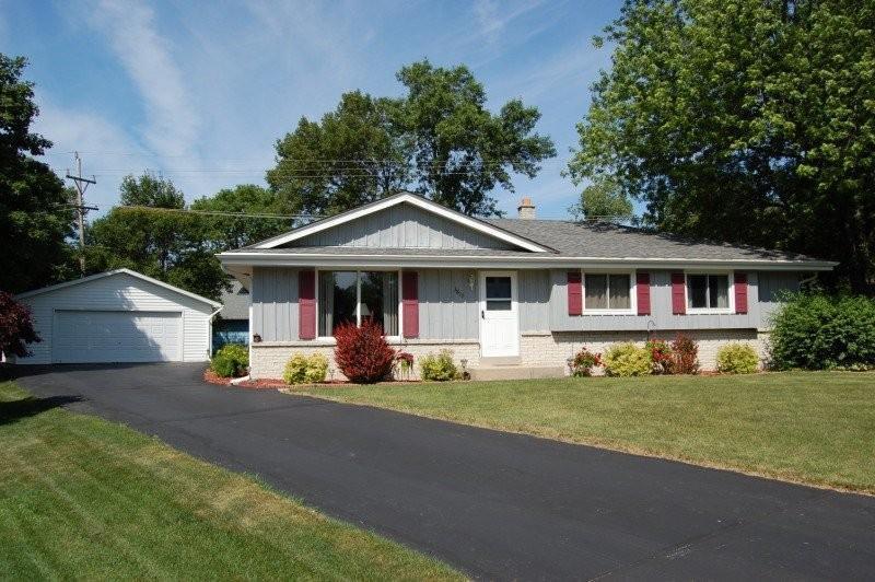 3817 W Henry Ct., Greenfield, WI 53221