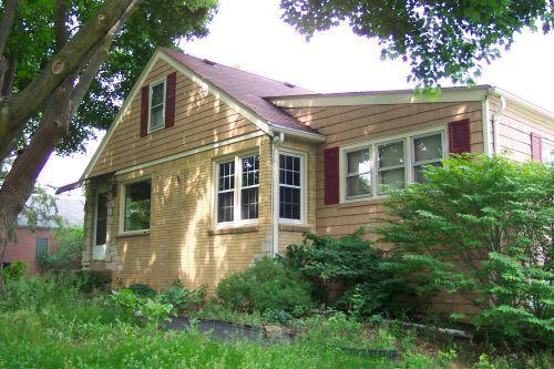 1600 S 164th St, New Berlin, WI 53151