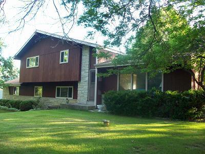 5775 Gray Log Ct., Cedarburg, WI 53024