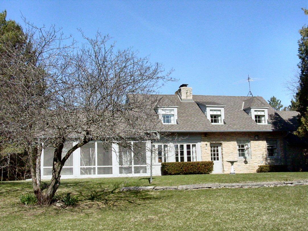 W220N8124 Town Line Rd., Menomonee Falls, WI 53051