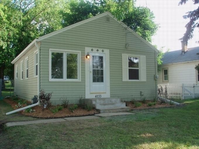 4233 W Parkland Ave., Brown Deer, WI 53209