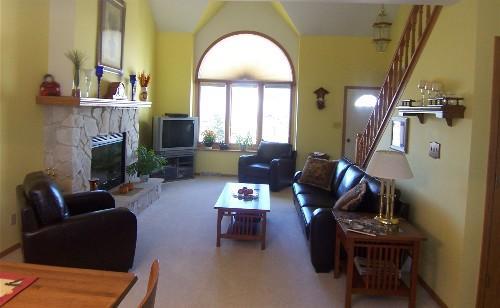 10438 S Donald Dr., Oak Creek, WI 53154