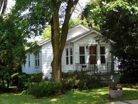 150 W Newhall, Waukesha, WI 53186